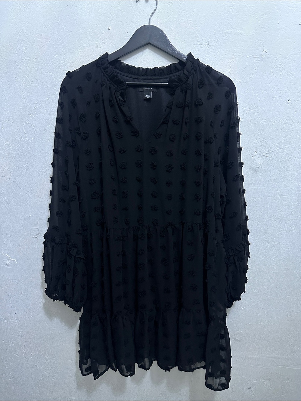 Halogen Women’s L Black Swiss Dot Ruffle Tiered Blouse V-Neck